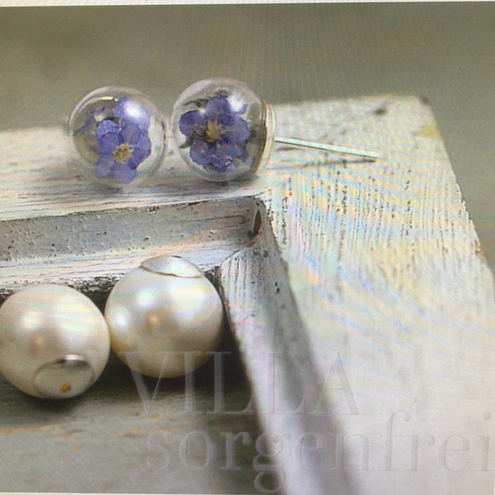 Pearl and Flower Earrings NWT